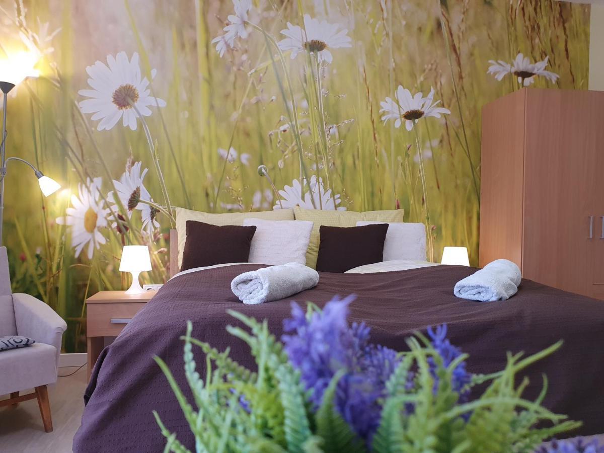 Lavendel Apartments Hévíz Eksteriør bilde